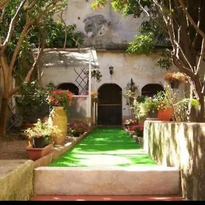 villa-sofia-e-sveva-2.hotels-amalfi.com/